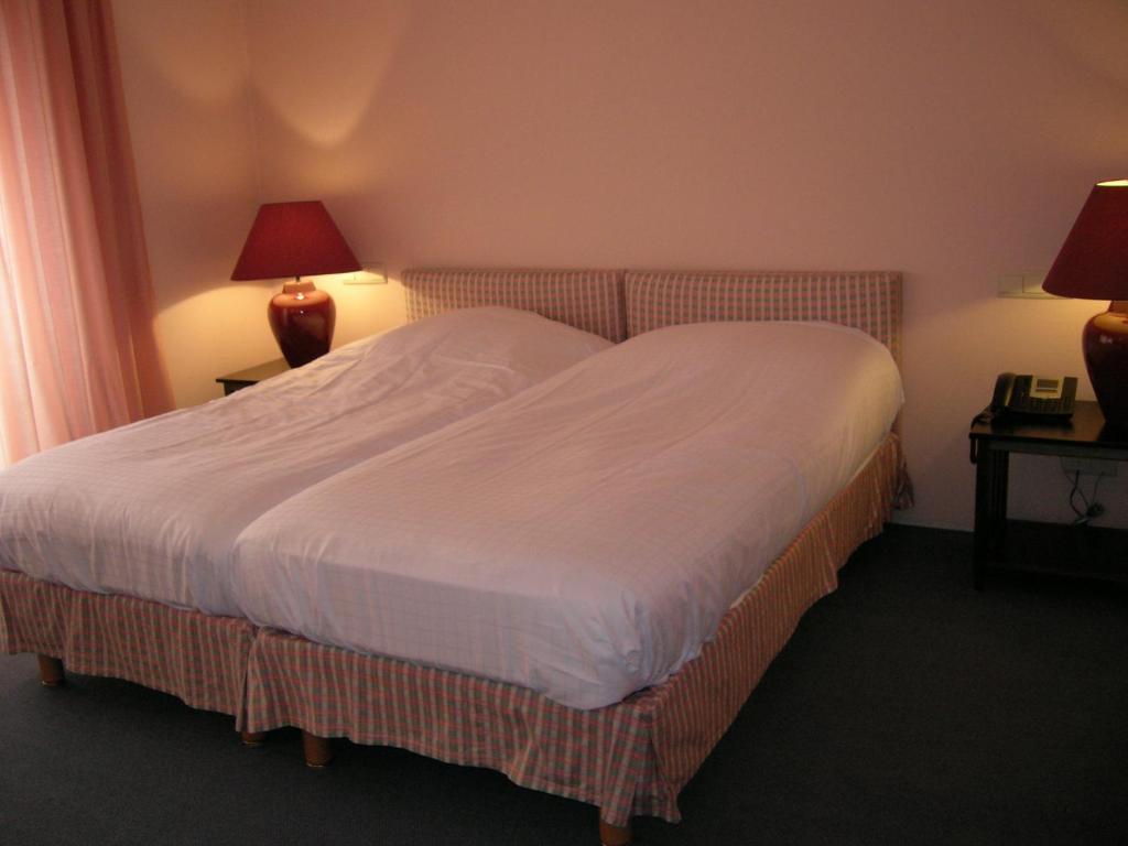 Hotel Le Martin Pecheur Fauvillers Habitación foto